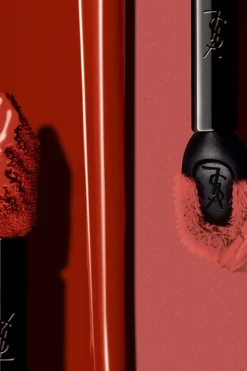 Yves Saint Laurent Huulimeikit<The Inks Blur huulipuna 5,5 ml