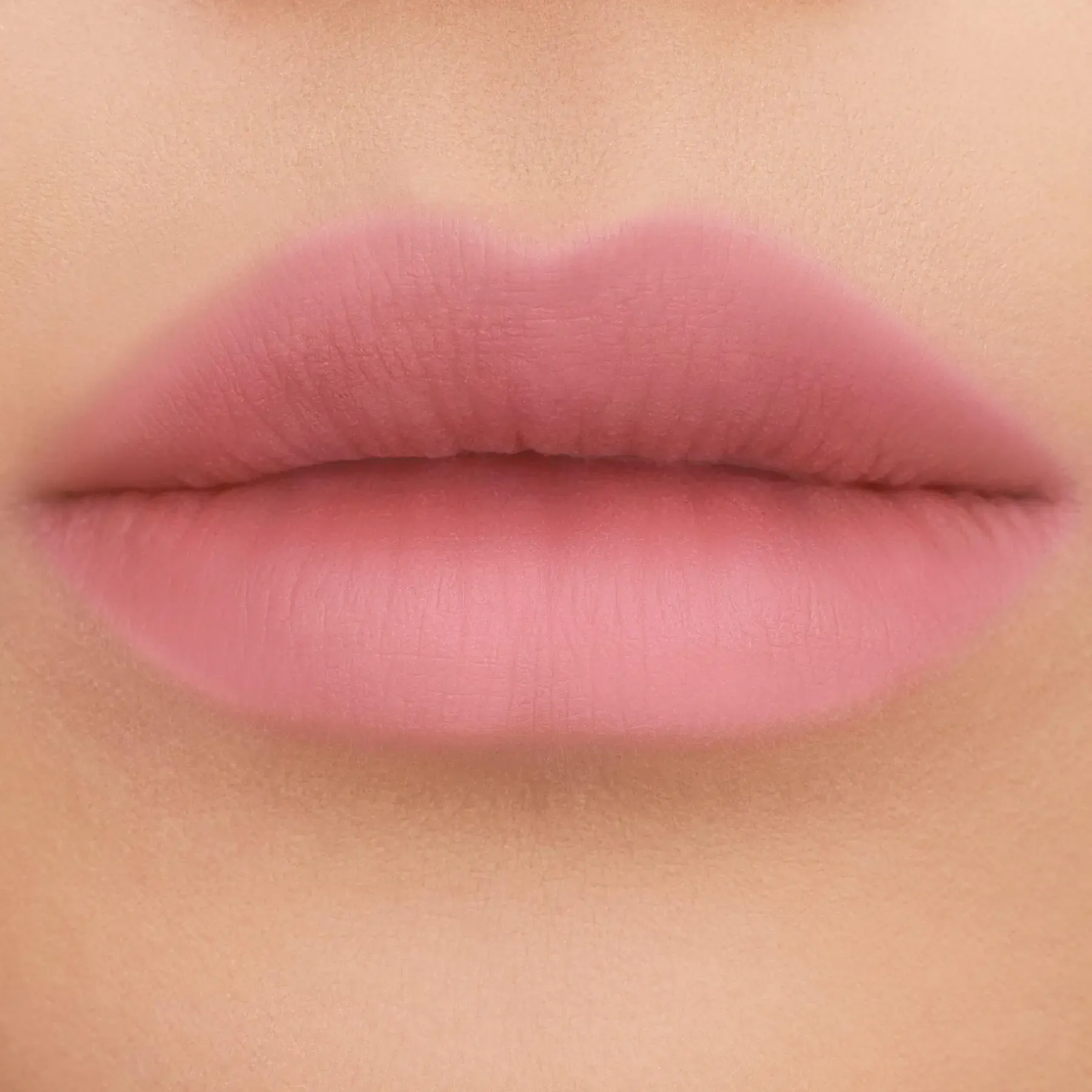 Yves Saint Laurent Huulimeikit<The Inks Blur huulipuna 5,5 ml