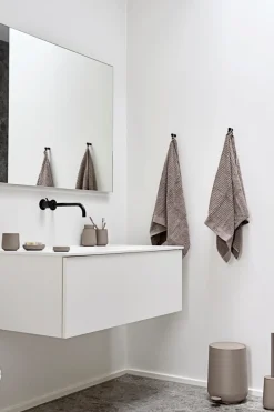 Hot Nova One WC-harja taupe Muut Kylpyhuonetarvikkeet